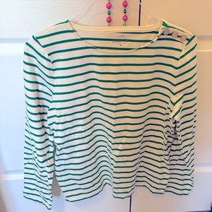 Jcrew button shoulder tee size M NWT